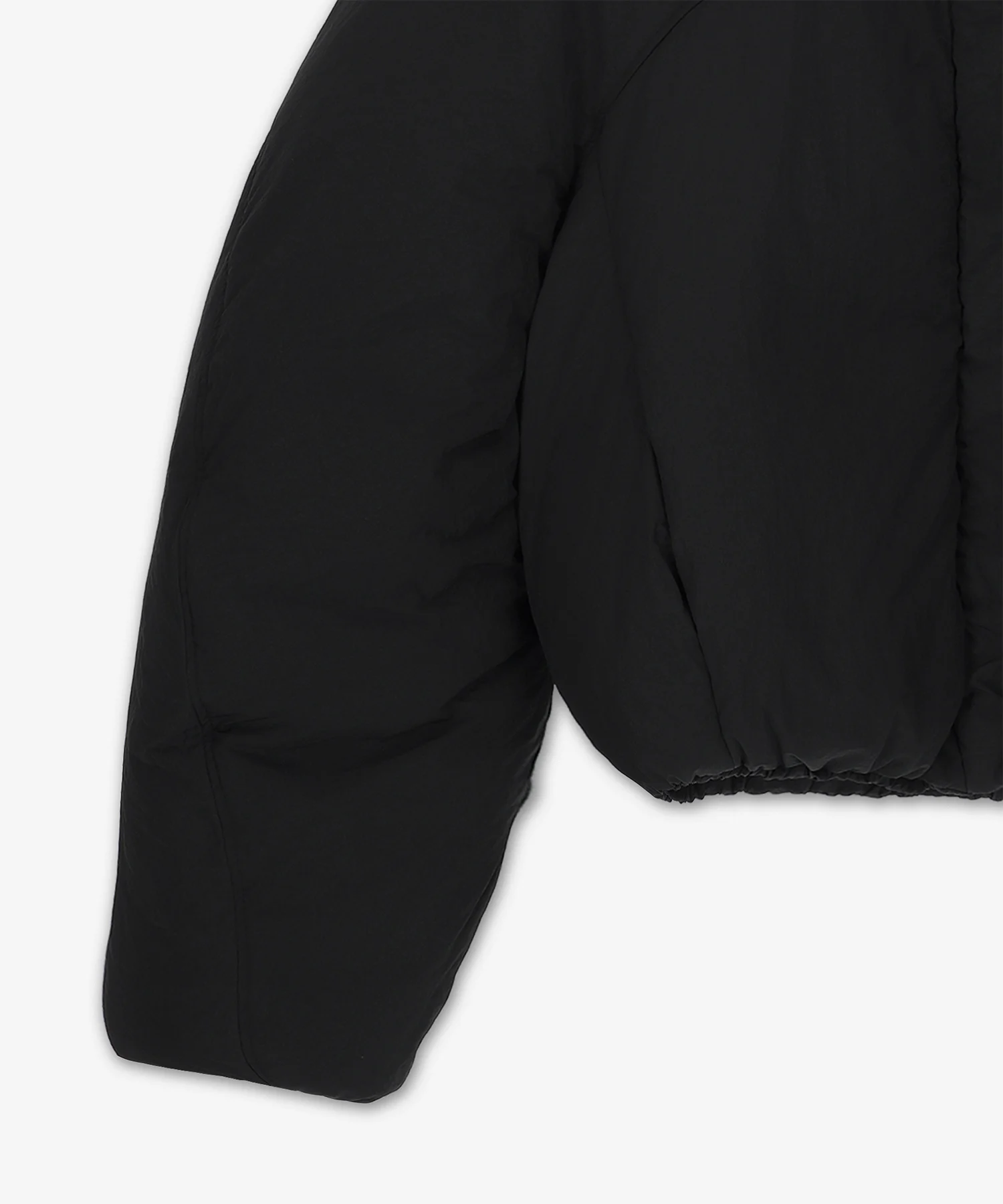자크뮈스 라 두두느 카라코 크롭 패딩 블랙 241CO0491320990FW24 다른 브랜드랑 고민하다 고른 이유 · 상품 이미지 4